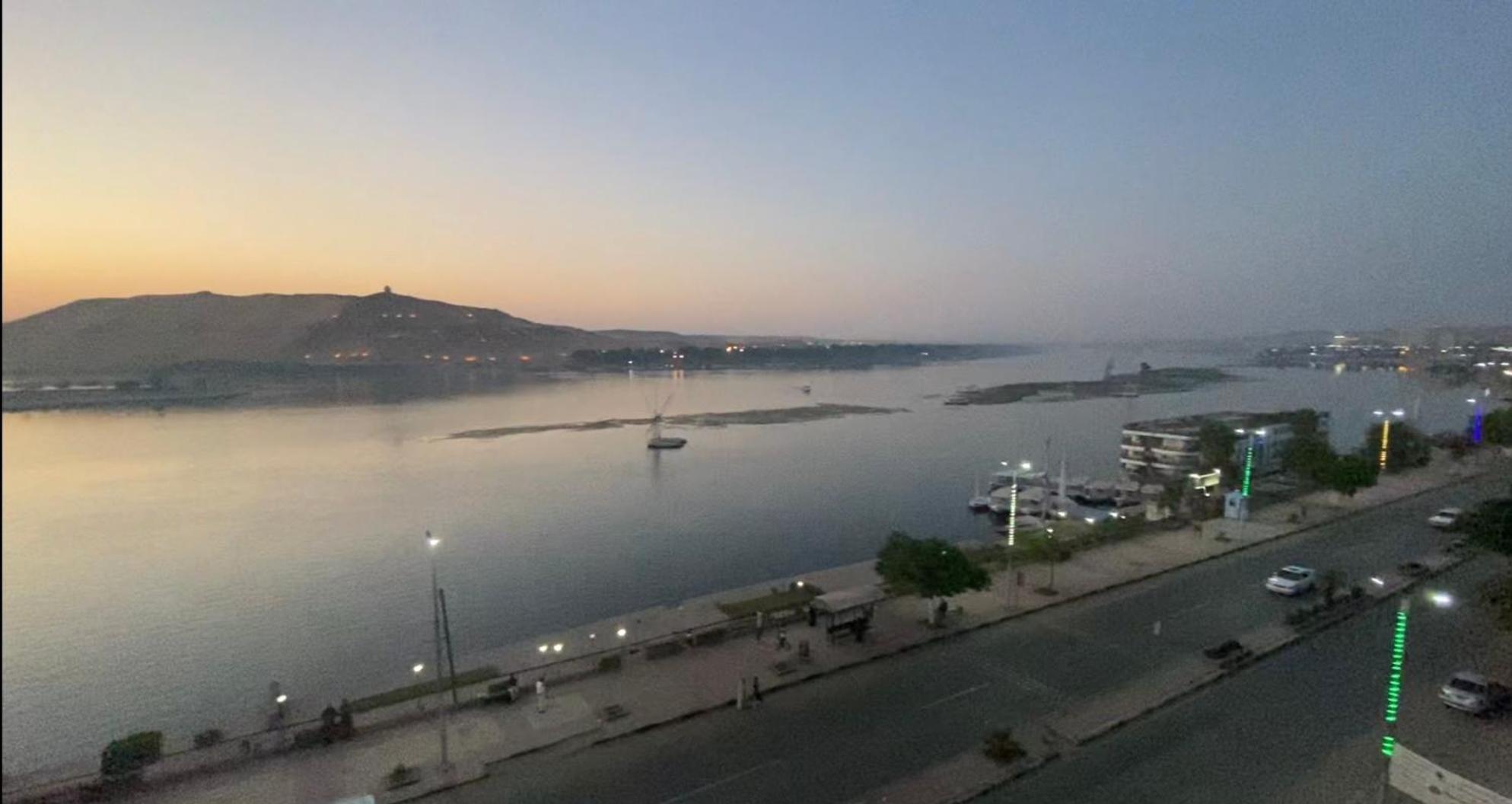 Aswan View 3 Bedrooms מראה חיצוני תמונה